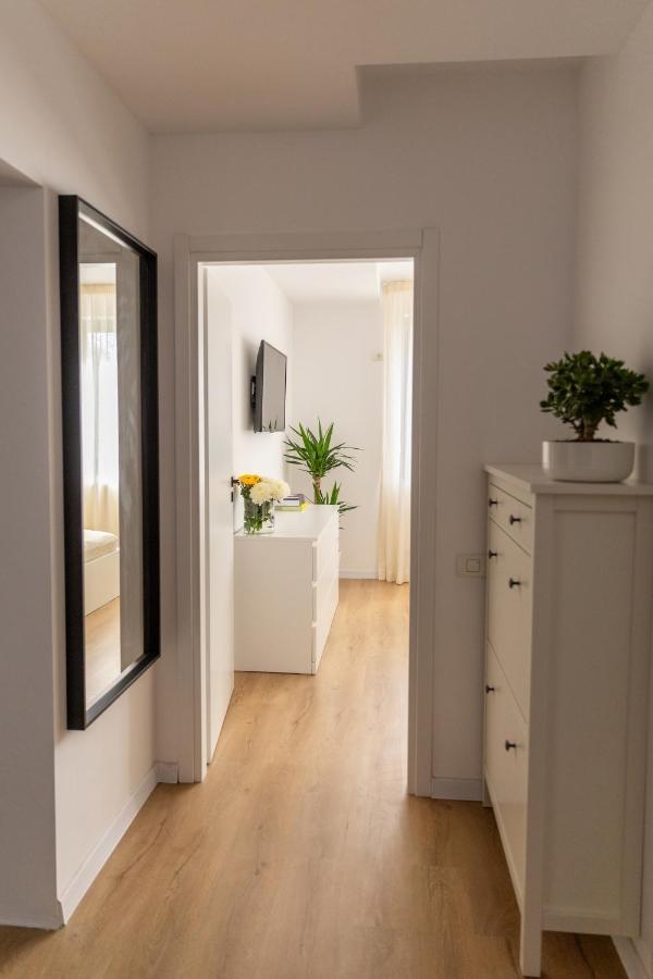 אוטופן Studio 8 I One Bedroom Apartment I Airport I Therme מראה חיצוני תמונה